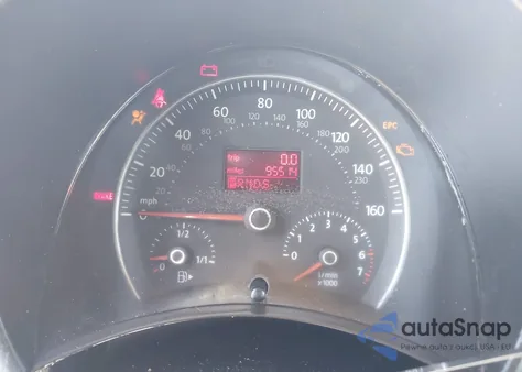 2006 Volkswagen New Beetle 2.5L из США, поврежденный, VIN 3VWPW31C96M411004